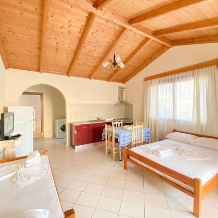 Summerland Saranda Exterior foto